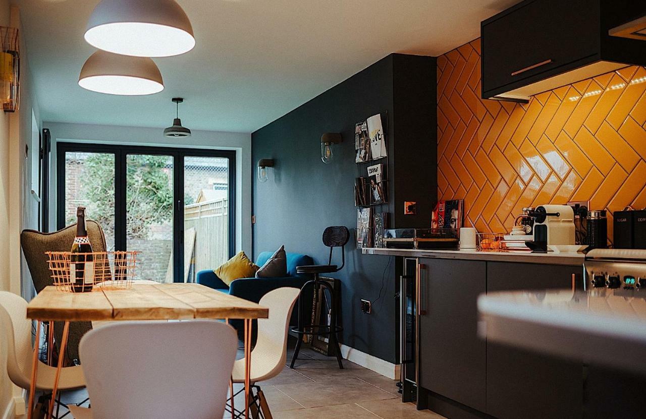 The Space At 8, Garden Flat Close To Town & Beach Whitstable Esterno foto