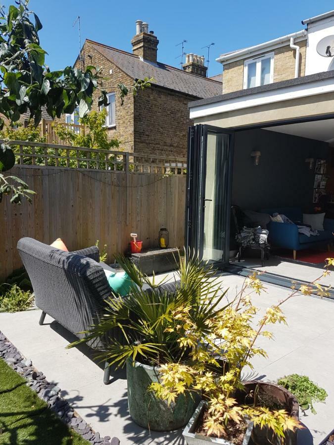 The Space At 8, Garden Flat Close To Town & Beach Whitstable Esterno foto